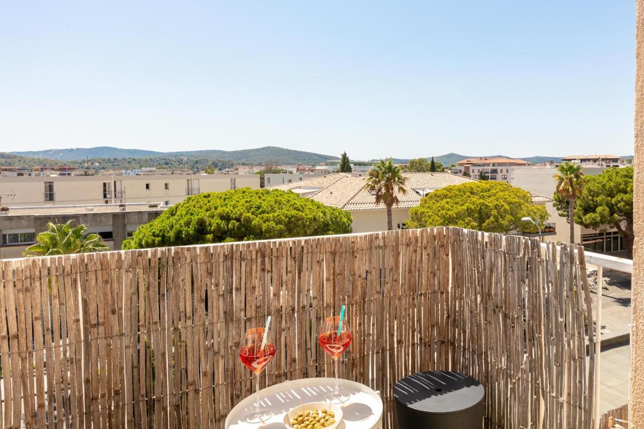 Le Blue Sea - Appt Classe 3 Etoiles A 650M De La Plage Le Lavandou Exterior foto